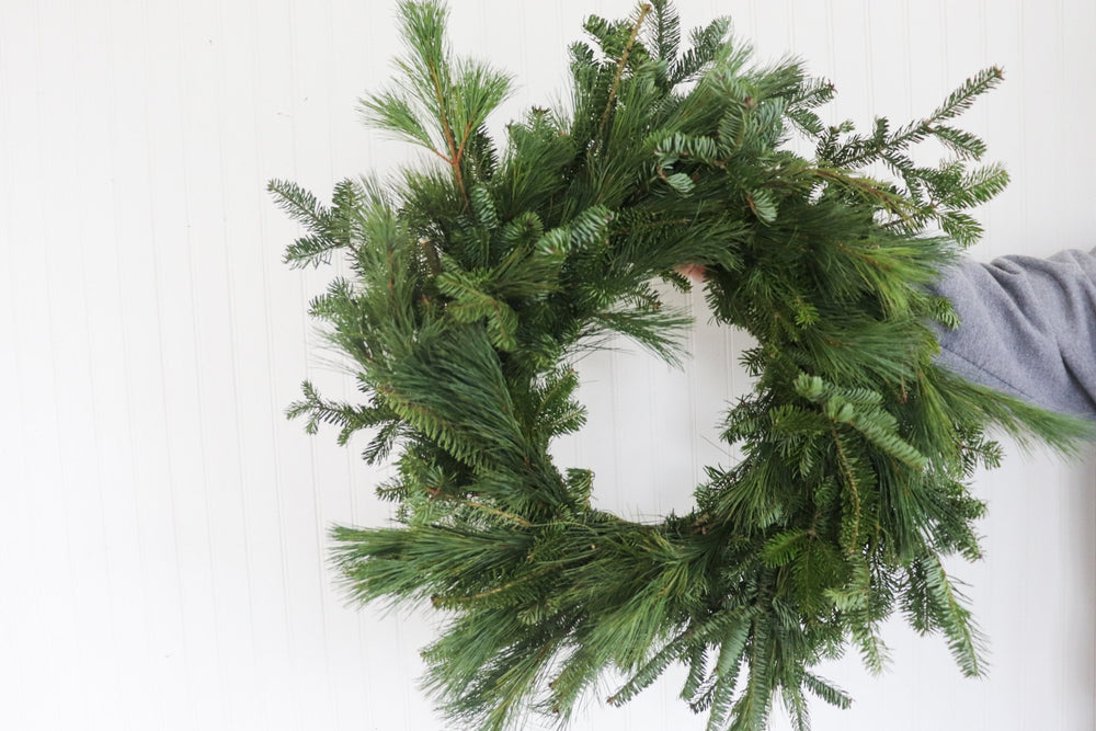 10" Mixed Wreath Plain - Belle River Jr Canadiens