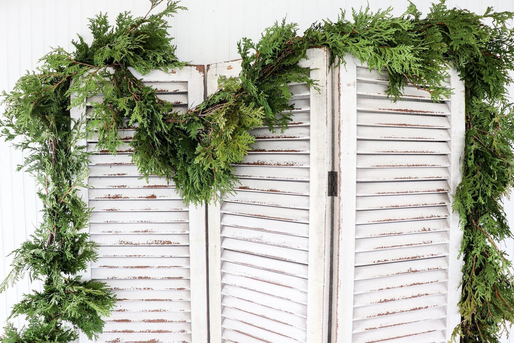 25' Cedar Roping Fresh Garland - St Anne French Immersion Elementary