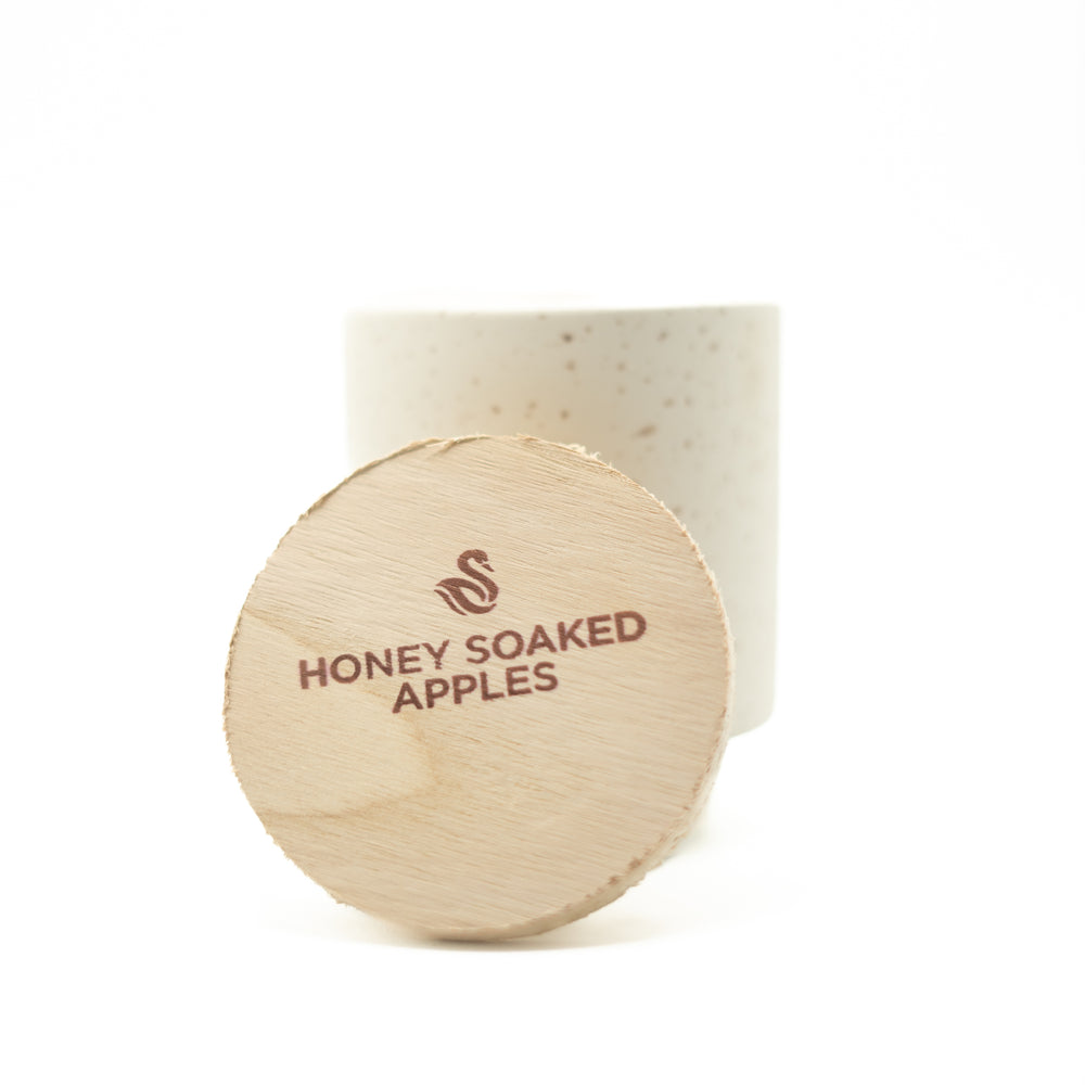 Swan Creek Candle: Simply Classic Collection 4 oz. Honey Soaked Apples