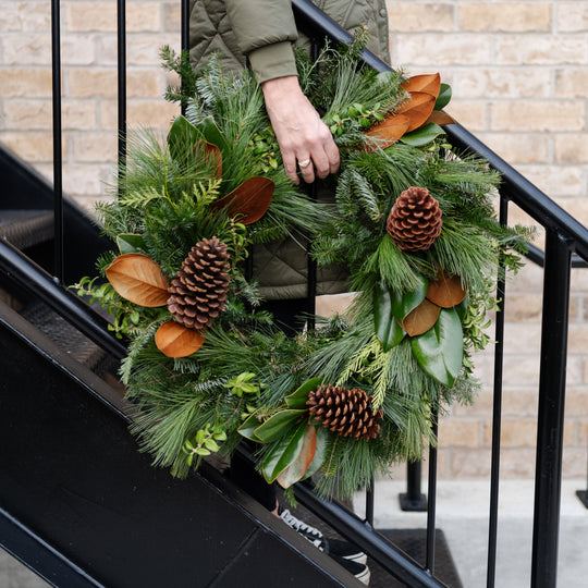 24" Magnolia Mixed Wreath w/Pine Cones