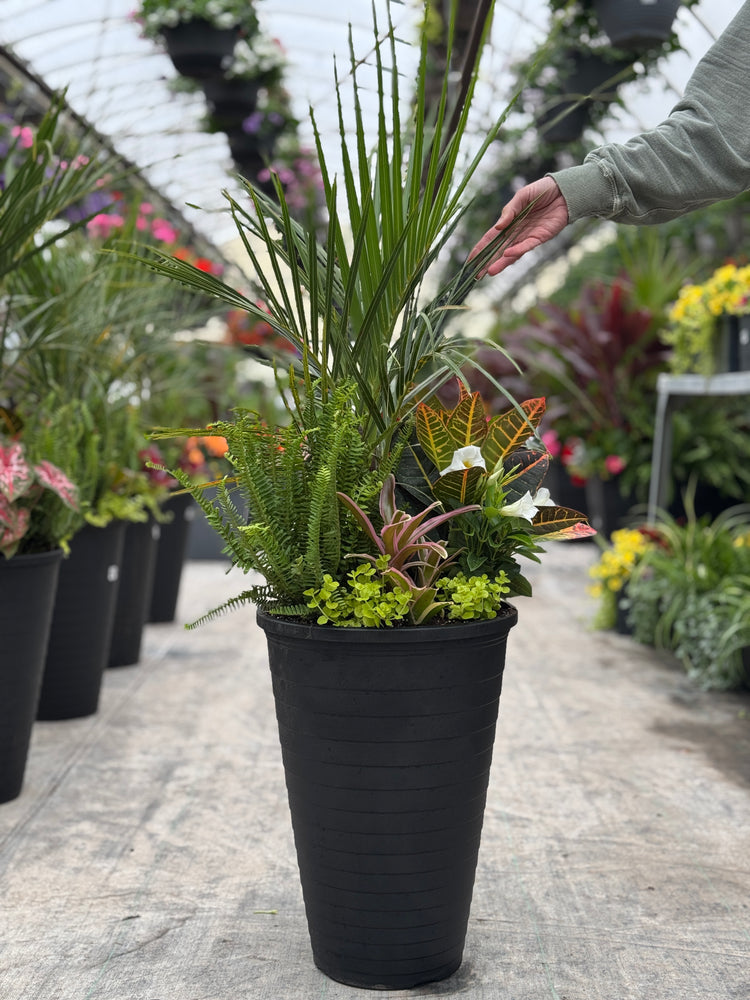 14” Adele Round Tropical Spindle Palm Mix (Multiple Colours)