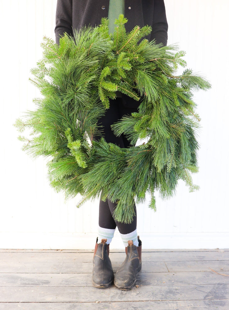 16" Mixed Wreath - Colchester North Public School