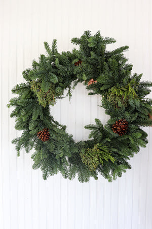 16" Mixed Wreath Premium - St Anne French Immersion Elementary