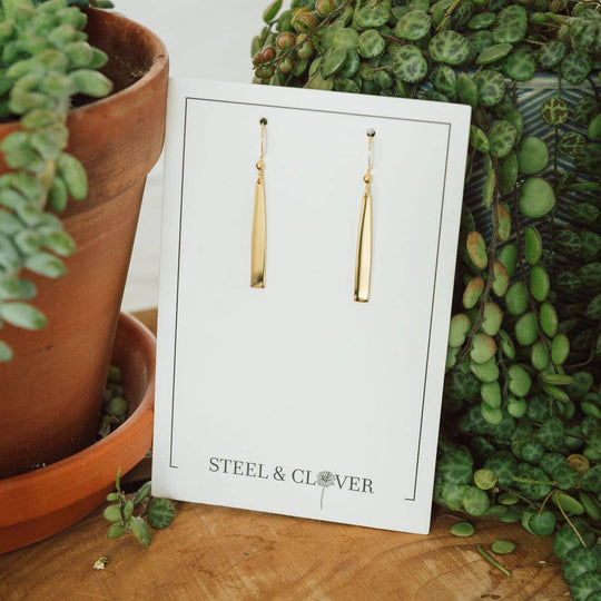 Classic Bar Earring: Gold