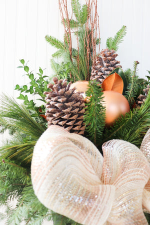 14" Round Winter Planter - École Elémentaire Catholique Georges P Vanier