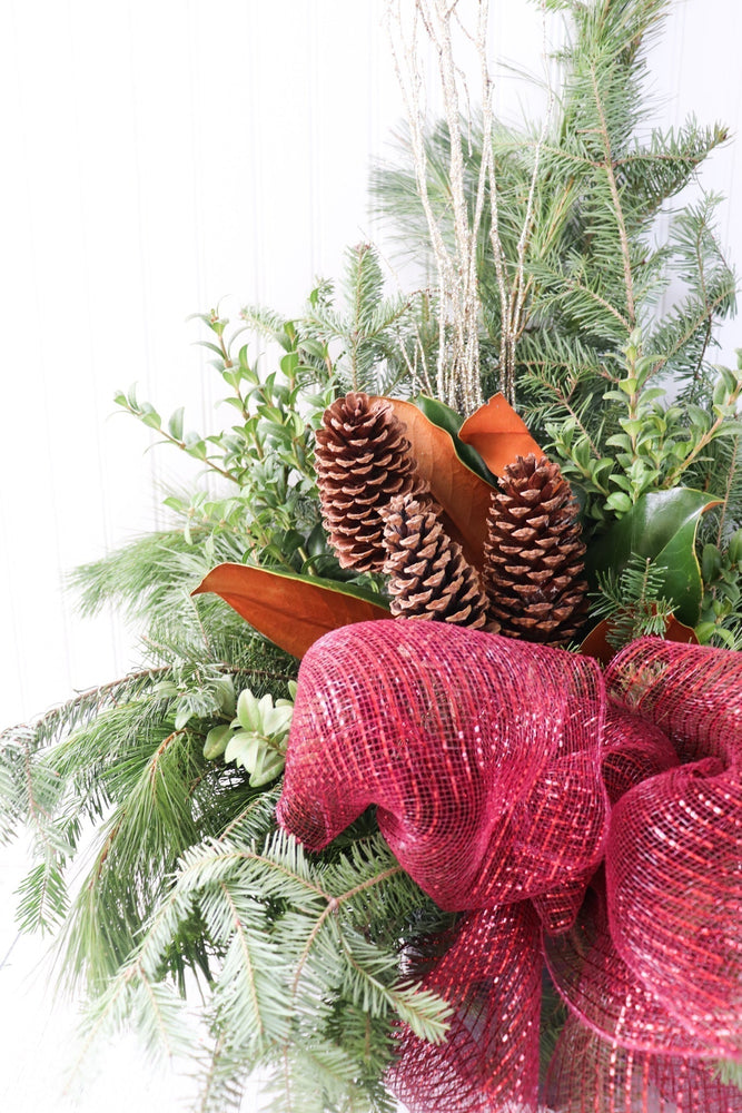 10" Round Winter Planter - Learning Disabilities Association of Windsor Essex