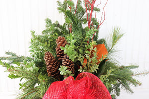 10" Round Winter Planter - École Elémentaire Catholique Georges P Vanier