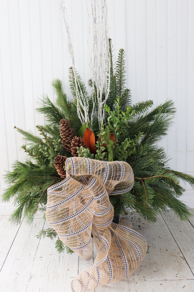 10" Round Winter Planter - Queen Elizabeth Public School