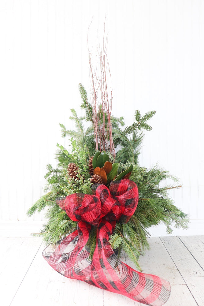10" Round Winter Planter - Learning Disabilities Association of Windsor Essex