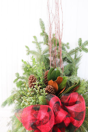 10" Round Winter Planter - Learning Disabilities Association of Windsor Essex