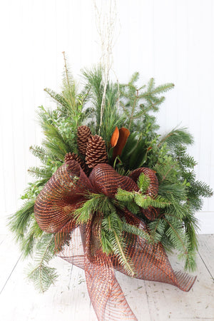 10" Round Winter Planter - Learning Disabilities Association of Windsor Essex