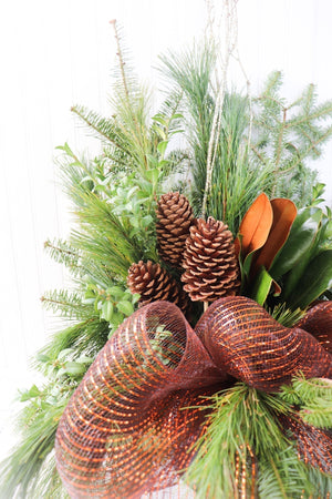 10" Round Winter Planter - Learning Disabilities Association of Windsor Essex