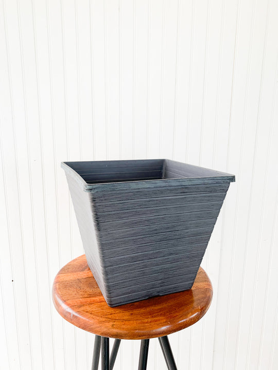 12" Evans Square Plastic Pot