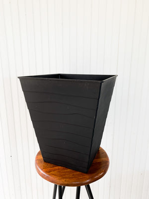 14" Tidal Square Plastic Pot